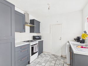 Kitchen- click for photo gallery